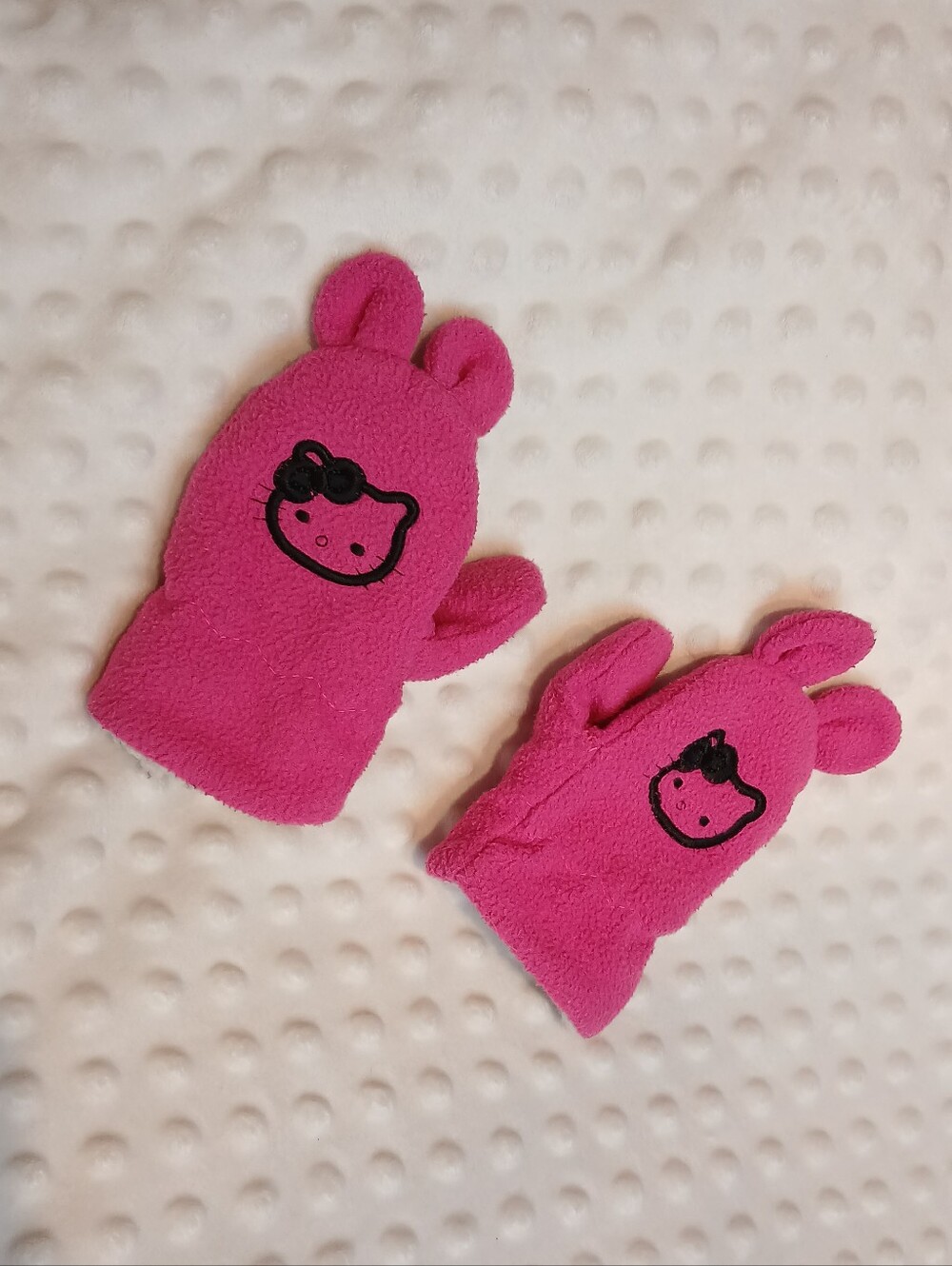 4/$12 -  Baby Mittens Gloves Hello Kitty Sanrio Infant Outdoor